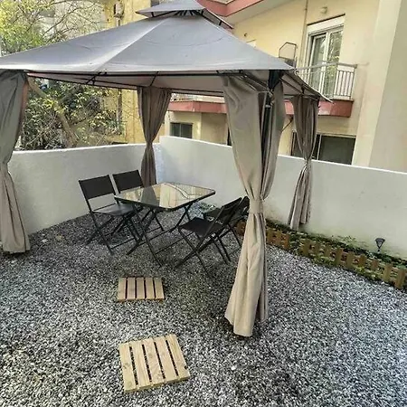 Family With Private Yard Next To Agios Dimitrios Church Appartamento Salonicco